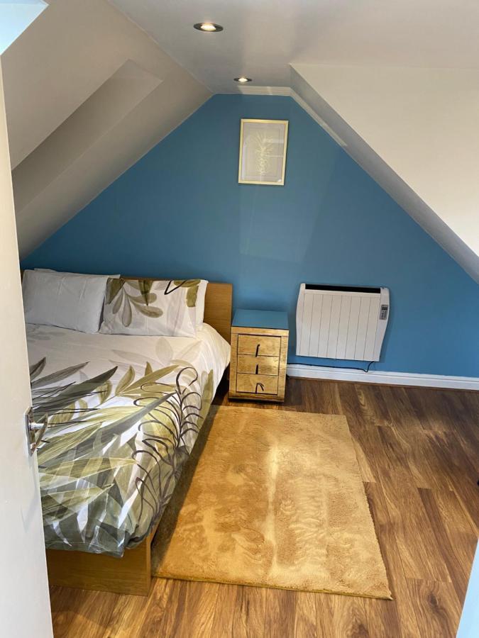 Entire 2-Bedroom Home By Weghomes Rochester  Zewnętrze zdjęcie